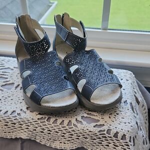 Women's Navy Sandals